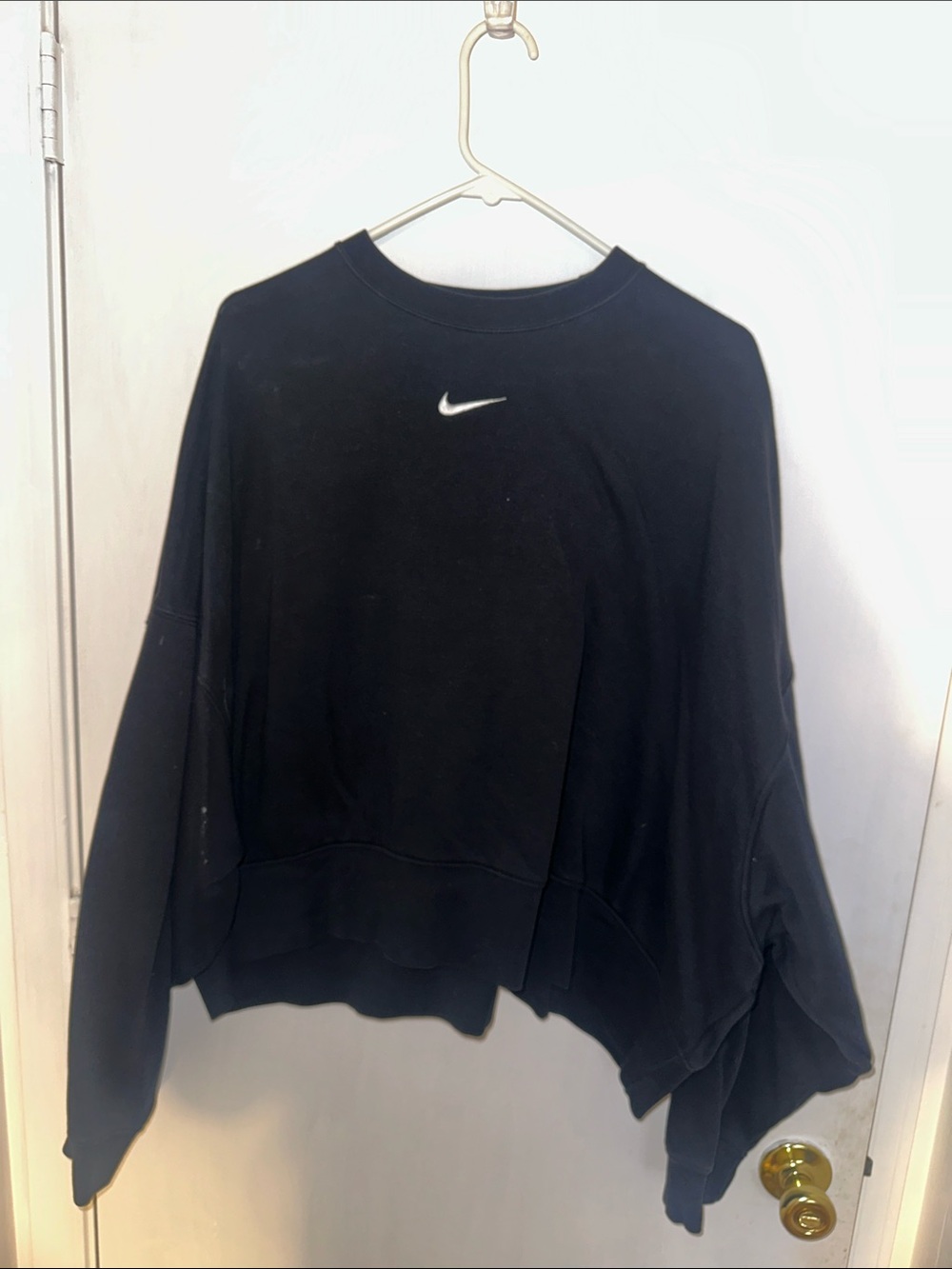 Nike Black Cropped Crewneck Sweatshirt women’s size XL